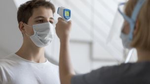 Если у вас есть эти 5 симптомов, приготовьтесь к длительному течению коронавируса