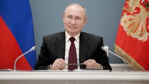 Путин привился от коронавируса за закрытой дверью