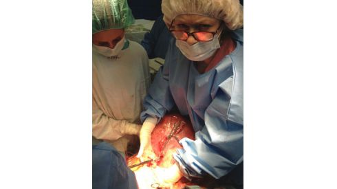 В Московской клинике удалили одну из самых больших в мире опухолей матки