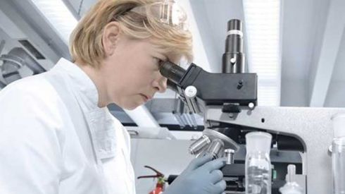 Российские ученые испытают новое лекарство от рака