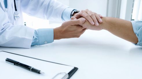 Большинство россиян не доверяют врачам и жалуются на плохое медобслуживание