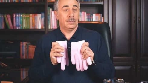 Как спасти кожу рук от антисептика: советы доктора Комаровского